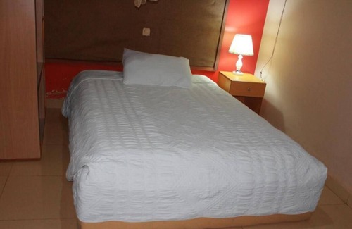 Kibuye House | Budget Double Room in luxurious Delta Resort