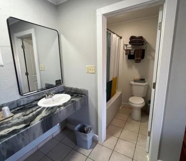 Mena Hotel | Budget Inn of Mena