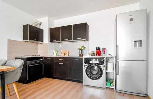 Mladost Apartment | Budget+Work-Friendly Apartment near Business Park