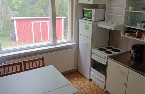 Varkaus Apartment | Budjetti yksiö! Puusauna käytettävissä.
