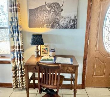 Tahlequah House | Buffalo Cabin Gorgeous Illinois River view