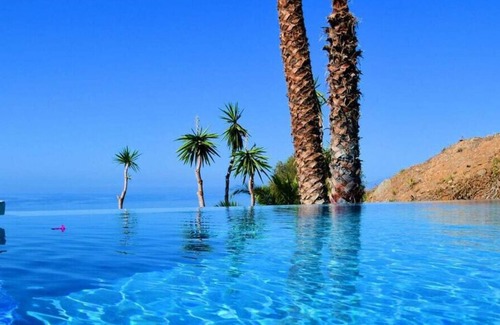 Torre de Benagalbon House | Buganvilla Comfortable holiday residence