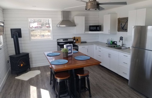 Edwardsburgh/Cardinal Cottage | Built in 2020, Steps to the Majestic St Lawrence River