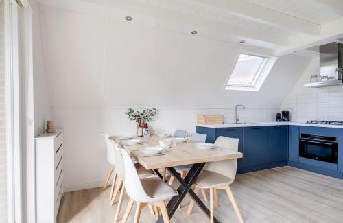 Zwiggelte House | Buizerd I Huisje in Noordse Stijl met Tuin