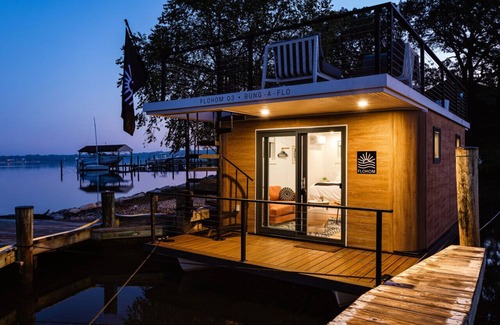 Arnold Boat Rental | Bung-a-flo Tiny Bohemian Designed Floating Home w/360 Waterfront Views
