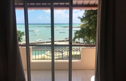 Grand Gaube Villa | Bungalow for 6 People by the sea With Swimming Pool - by Feelluxuryholidays