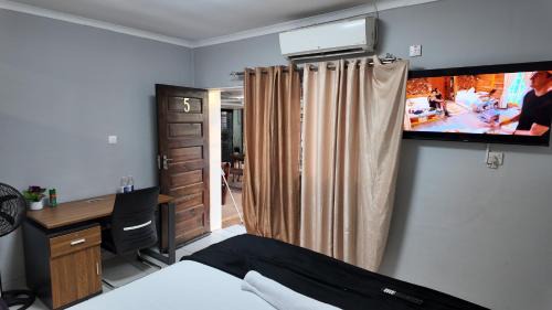 Gaborone House | Bungalow Guest House Phase 4
