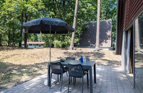 Municipality of Geldrop-Mierlo House | Bungalow in Bospark 't Wolfsven near Nature