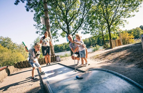 Municipality of Weert House | Bungalow in Weert with Private Jetty