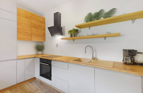 Niedenstein House | Bungalow 'Löwe' with Shared Terrace, Shared Garden and Wi-Fi