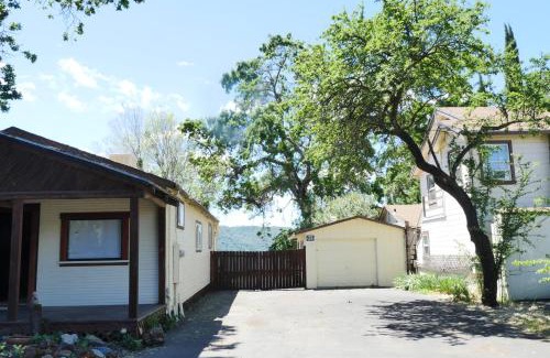 Clearlake House | Bungalow on the lake