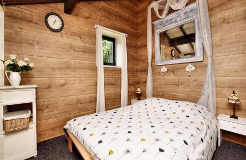 Coo House | Bungalow with View near Coo