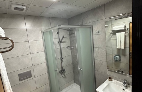 Trabzon Bed & Breakfast | Burc Otel