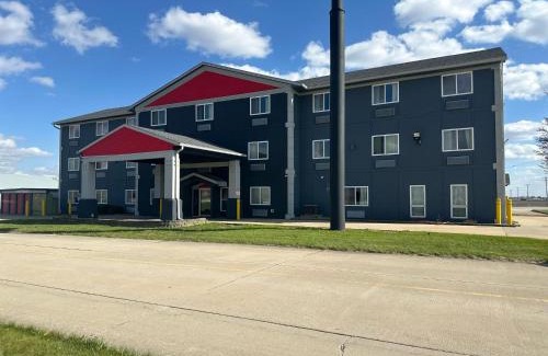 El Paso Hotel | Burgundy Inn & Suites By OYO El Paso