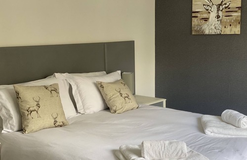 Burlton Hotel | Burlton Inn