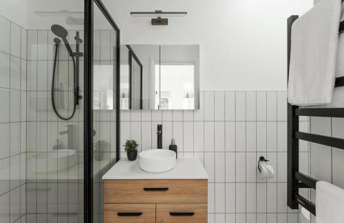 Burnie House | Burnie Retreat - Coastal Comfort Awaits
