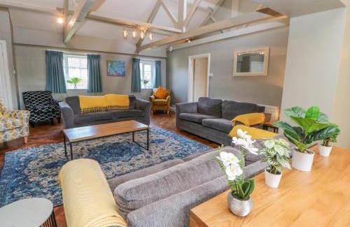 Greta Bridge House | Burns Cottage