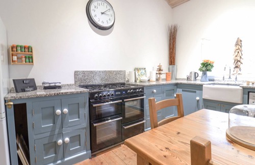Ottery St Mary Cottage | Burrows