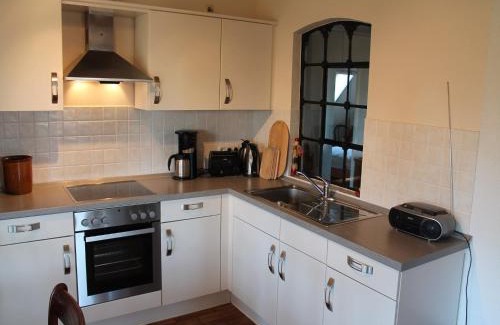 Neu Bartelshagen Apartment | Buschenhagen Rustic Getaway, cleaning included