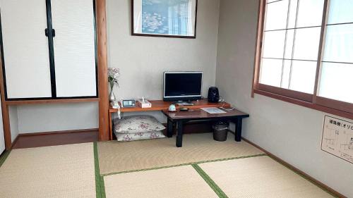 Tsu Hotel | Business Ryokan Wakakusa