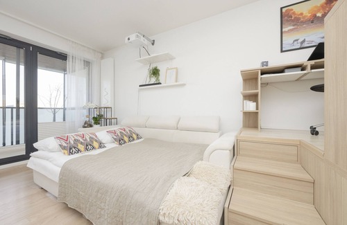 Mokotow Apartment | Business Studio Sikorskiego by Renters