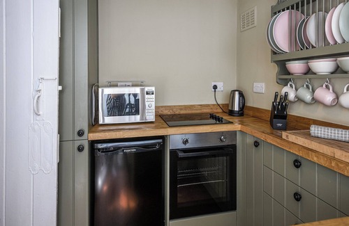 Machynlleth Cottage | Bwthyn Llys (Machynlleth Old Court House)