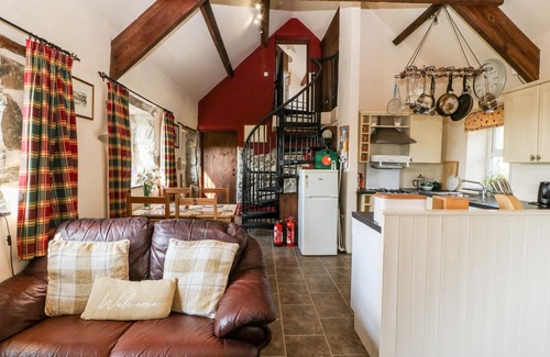 Rhyd-y-clafdy Cottage | Bwthyn yr Onnen