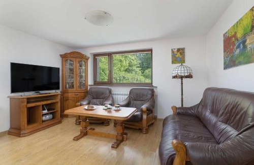 Bystra House | Bystra Unique House in the Mountains with Terrace, Garden & Parking by Noclegi Renters