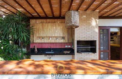 Praia Rasa House | BZ03 - Casa ampla 4 suítes em Condomínio Clube
