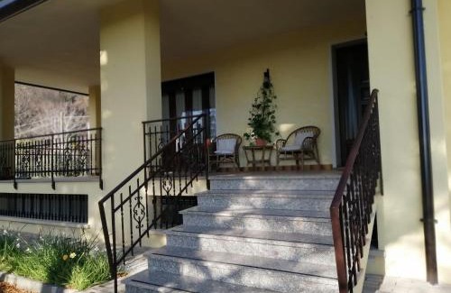Caneva House | CÀ DEGLI OLIVI - Villino tra gli Olivi nel Borgo