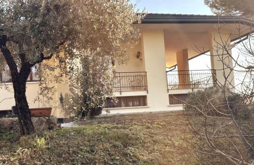 Caneva House | CÀ DEGLI OLIVI - Villino tra gli Olivi nel Borgo