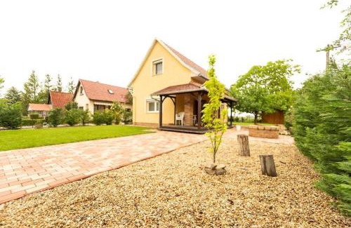 Gyoparosfuerdo House | Cédrus Nyaralóház, Gyopárosfürdő