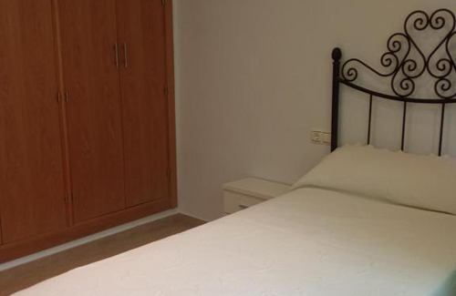 San Bartolome de la Torre House | Cómodo adosado en San Bartolomé
