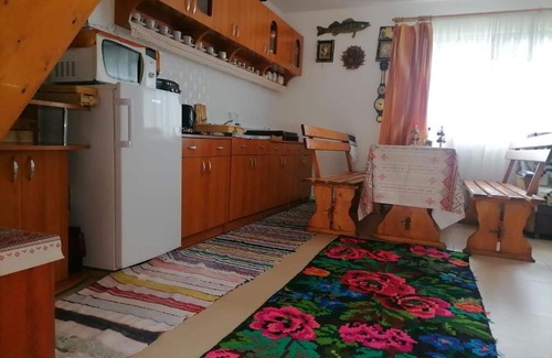 Borsa Cabin | Căbănuța din Pădure