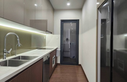 Tu Liem Apartment | Căn hộ lung linh 2 phòng ngủ tại the matrix one