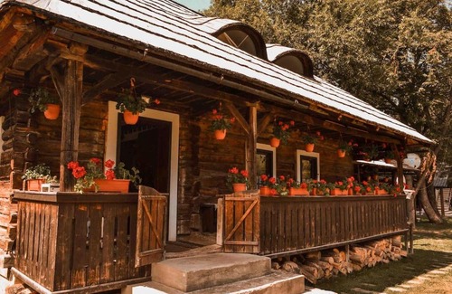 Campulung Moldovenesc House | Căsuța “La Bubuțu”