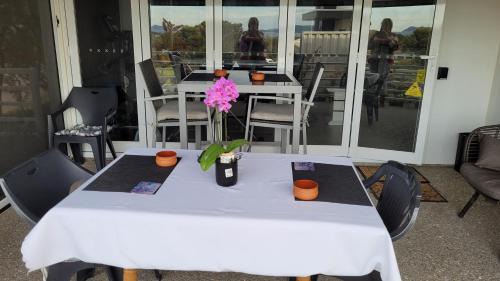Mira Mar Bed & Breakfast | C'est La Vie Bed & Breakfast