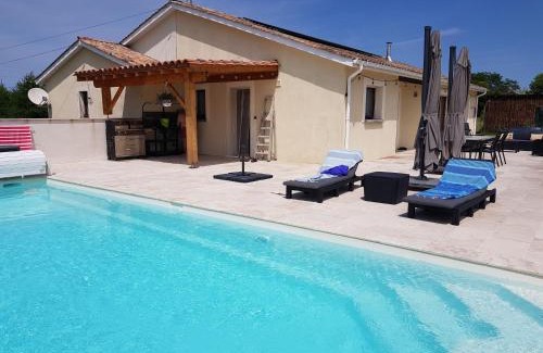 Gontaud House | C'est la vie là ! Jolie maison avec piscine
