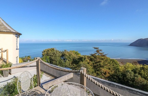 Lynton Cottage | C S Lewis Balcony
