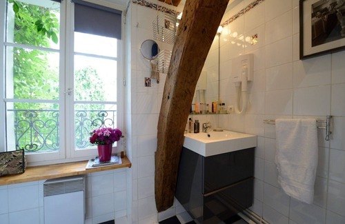 3rd Arrondissement Apartment | C3DD Strolling
