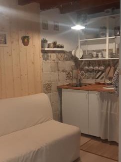 Mendatica House | Ca' du Barbè: tra le Alpi e il Mare