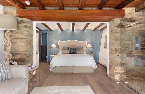 Cruilles Monells I Sant Sadurn Hotel | Can Font de Muntanya