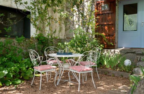 Macanet de Cabrenys House | Ca la Cèlia -Loft