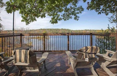 Jones Falls House | Luxury Waterfront Retreat: Whitefish Lodge on Rideau Lakes