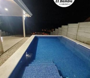 Juan Vinas House | Cabaña de Descanso El Bambú