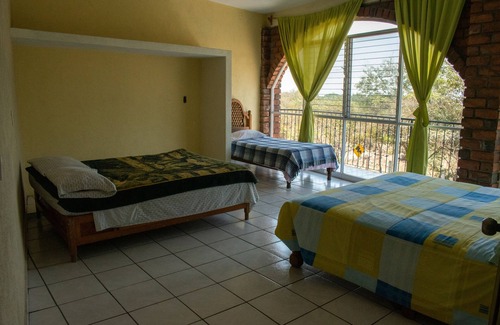 San Antonio Hotel | Cabaña Madalena