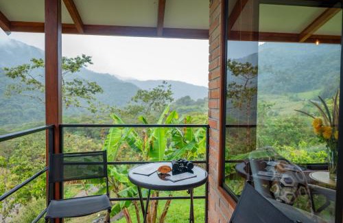 Baeza Cabin | Cabañas Las Nubes