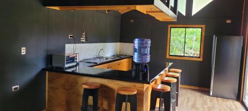 Hanga Roa House | Cabañas Raquel Roe