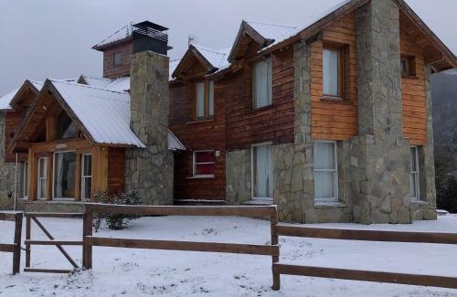 Meliquina Ski Chalet | Cabañas Rincón