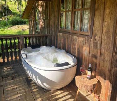 Rodeio House | Cabana Centenária com Ofurô